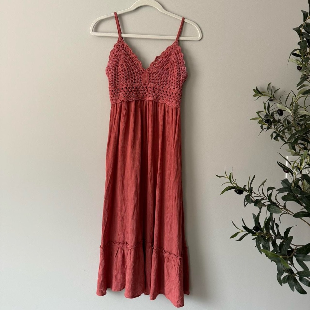 Elegant Crochet Detail Dress